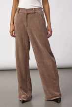 Hlaða mynd inn í gallerískoðara, DaisyCC Cord Pant Walnut
