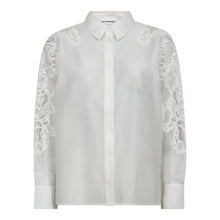 Hlaða mynd inn í gallerískoðara, KawaCC Embroidery Shirt White
