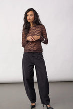 Hlaða mynd inn í gallerískoðara, PenolaCC Blouse Brown
