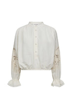 Load image into Gallery viewer, Stinacc Emb Blouse Off White
