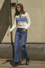 Load image into Gallery viewer, Torycc Stripe Zip Knit
