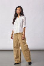 Load image into Gallery viewer, VivianCC Blouse Creme

