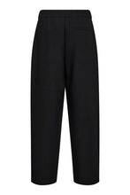 Hlaða mynd inn í gallerískoðara, VolaCC Carrot Pleat Pant Black
