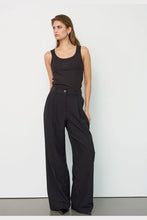 Hlaða mynd inn í gallerískoðara, VolaCC New Pleat Pant
