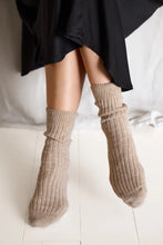 Load image into Gallery viewer, Cozy Rib Socks Taupe Mélange
