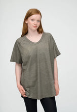 Hlaða mynd inn í gallerískoðara, Favorite Tee Khaki Gray
