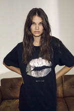 Load image into Gallery viewer, The kisscc oversize tee - dark
