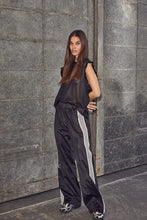 Load image into Gallery viewer, Baggy Track Pants - Black
