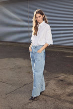 Load image into Gallery viewer, Flip Waist Pocket Jeans Bleached Denim

