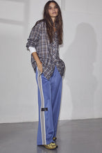 Load image into Gallery viewer, Baggy Track Pants Blue
