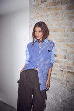 Hlaða mynd inn í gallerískoðara, Blue Mix Stripe Shirt
