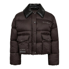 Hlaða mynd inn í gallerískoðara, Climb Crop Pocket Jacket mocca

