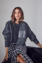 Load image into Gallery viewer, Darcia Reverse Crop Pocket Knit
