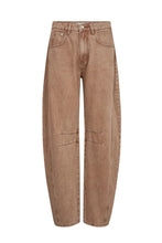 Load image into Gallery viewer, Drew Barrel Panel Jeans Camel
