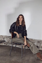 Hlaða mynd inn í gallerískoðara, Enigma Pocket Pant Mud

