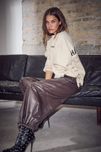 Hlaða mynd inn í gallerískoðara, Jasmin Leather Harems Leather Pant Mocca
