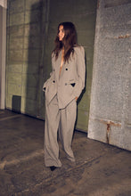 Load image into Gallery viewer, Nicole Low Triangle Blazer Beige Melange
