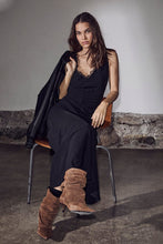 Hlaða mynd inn í gallerískoðara, Satari Lace Gather Dress Black
