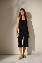 Load image into Gallery viewer, Pure Capri Shorts Black
