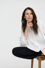 Load image into Gallery viewer, July Shirt Poplin White

