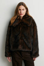 Hlaða mynd inn í gallerískoðara, Plaza Jacket
