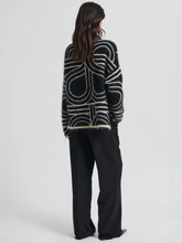 Load image into Gallery viewer, Signa Knit T Neck Black
