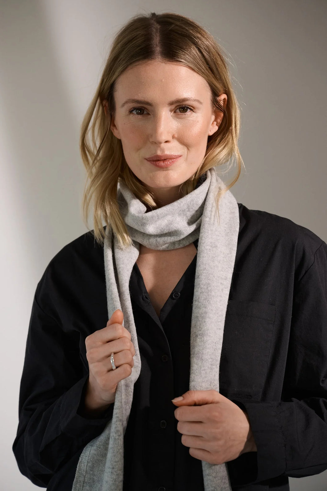 Thin Merino Scarf - Grey