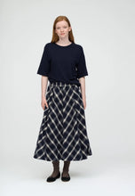 Load image into Gallery viewer, Pin Skirt Check Dark Navy
